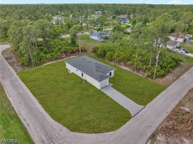 726 Newhall St E in Lehigh Acres, FL - Building Photo - Building Photo
