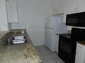 2167 Madeira Dr in Weston, FL - Building Photo - Building Photo