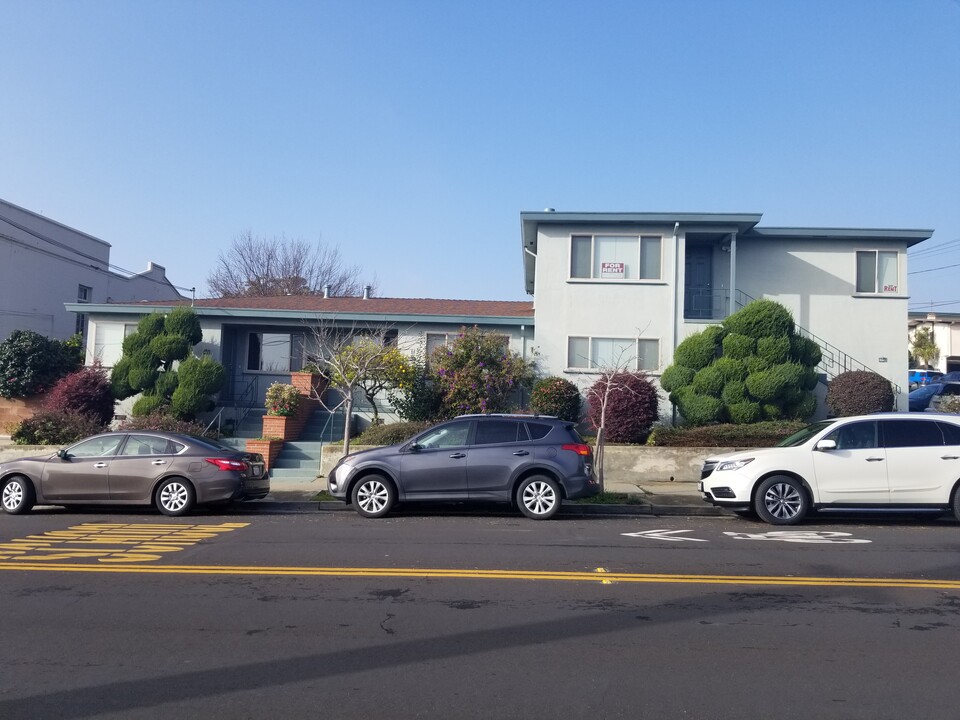 6423 Stockton Ave in El Cerrito, CA - Foto de edificio