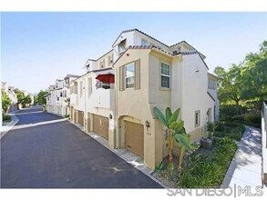 1278 Fools Gold Way, Unit 2 in Chula Vista, CA - Building Photo - Building Photo