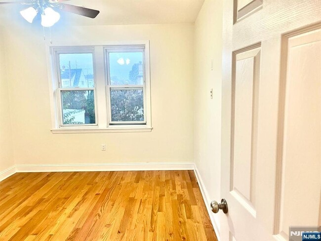 10-12-12 Morton Pl in North Arlington, NJ - Building Photo - Building Photo