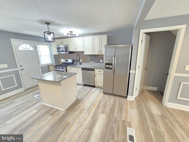 3736 Elmley Ave in Baltimore, MD - Building Photo - Building Photo