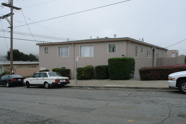 315 Locust Ave in South San Francisco, CA - Foto de edificio - Building Photo