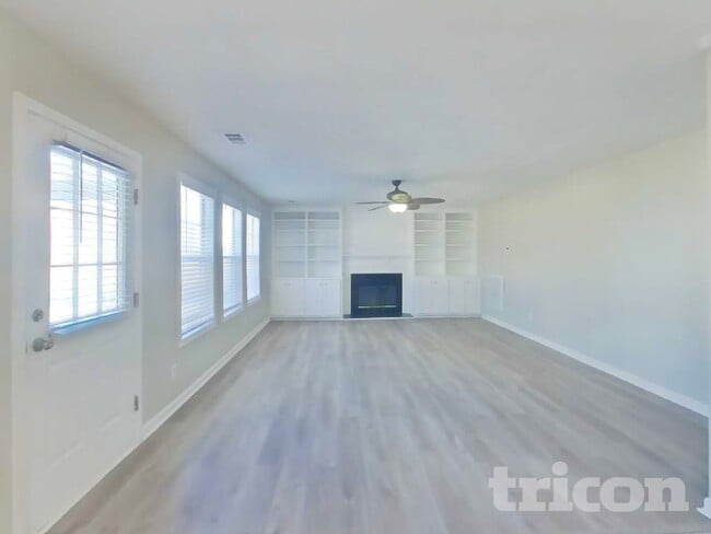 1177 Adah Ct in Lawrenceville, GA - Foto de edificio - Building Photo