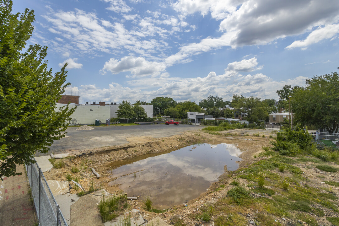 1611 Benning Rd NE in Washington, DC - Building Photo