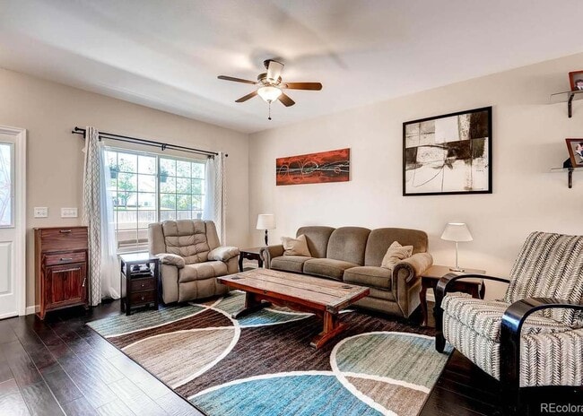 1610 S Danube Way in Aurora, CO - Foto de edificio - Building Photo