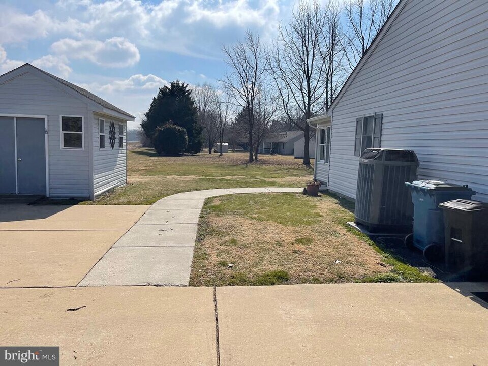 7500 Main St in Queenstown, MD - Building Photo