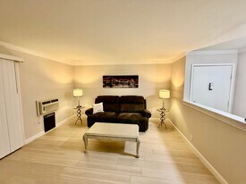 8985 Alcosta Blvd, Unit 165 in San Ramon, CA - Building Photo
