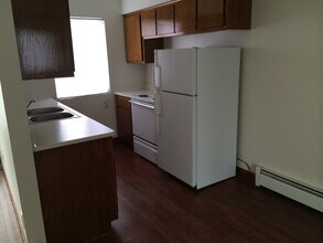 1204 Memorial Dr, Unit # 7 in South Milwaukee, WI - Building Photo - Building Photo