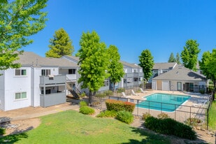 Cottage Meadows in North Highlands, CA - Building Photo