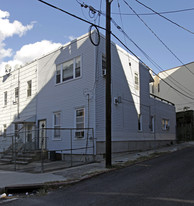 2 Garrison Ave in Jersey City, NJ - Building Photo