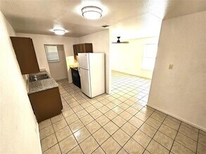 2837 Avenue J in Fort Worth, TX - Building Photo - Building Photo