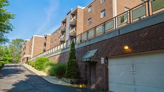 Hampshire House Apartments