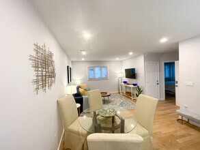 75 Thorndike St, Unit 2 in Cambridge, MA - Building Photo - Building Photo