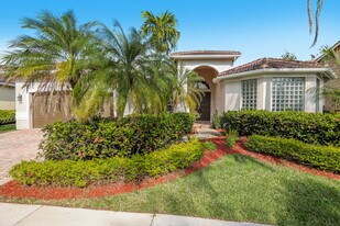 2560 Jardin Manor in Weston, FL - Building Photo