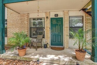 1624 Aquarena Springs Dr in San Marcos, TX - Building Photo - Building Photo