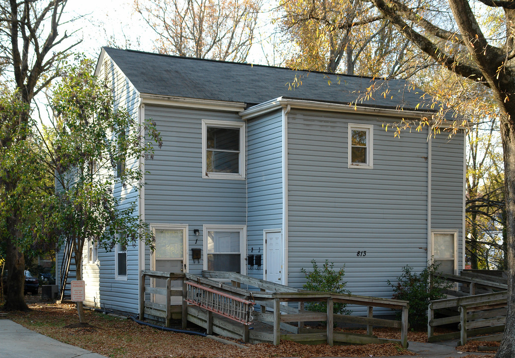 813 N Buchanan Blvd in Durham, NC - Foto de edificio