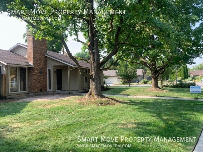 2135 E Serene Dr in Boise, ID - Foto de edificio - Building Photo