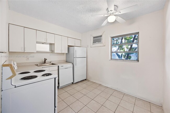 property at 400 SE 31st St