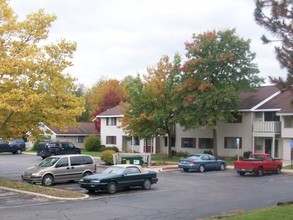 Woodridge in Fennville, MI - Foto de edificio - Building Photo