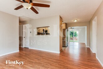 4310 SW 24th St in Fort Lauderdale, FL - Building Photo - Building Photo