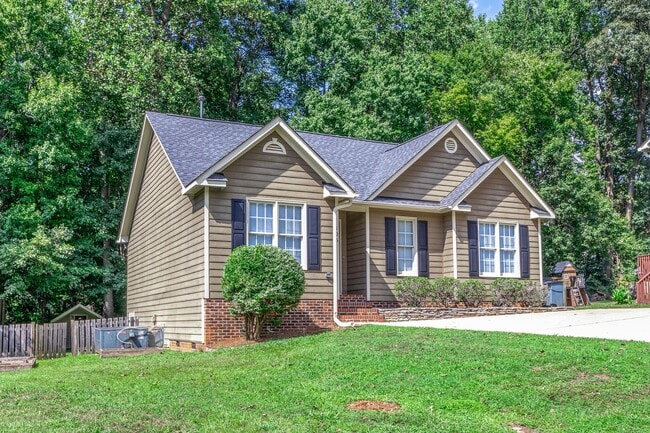 126 Crookham Ct in Wake Forest, NC - Building Photo - Building Photo