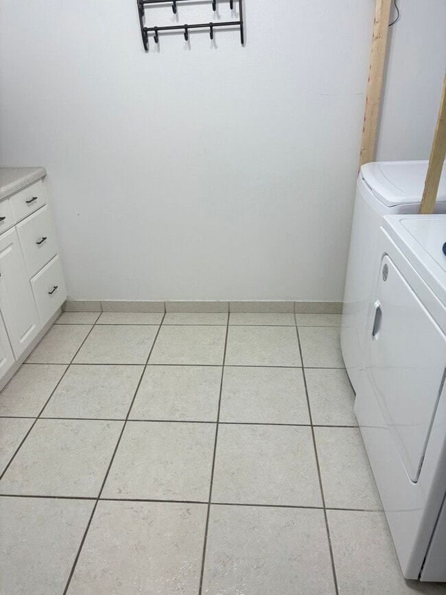 property at 4112 West St