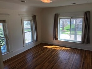 234 E McKinley St in Owatonna, MN - Building Photo - Building Photo