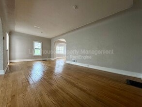 2145 8th St in Muskegon Heights, MI - Building Photo - Building Photo