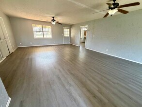 15604 Gaddy Rd in Shawnee, OK - Building Photo - Building Photo