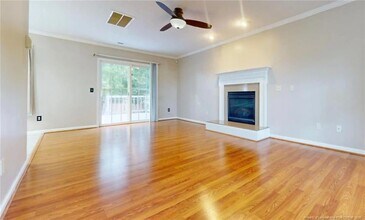 10 Valley View Ct in Sanford, NC - Foto de edificio - Building Photo