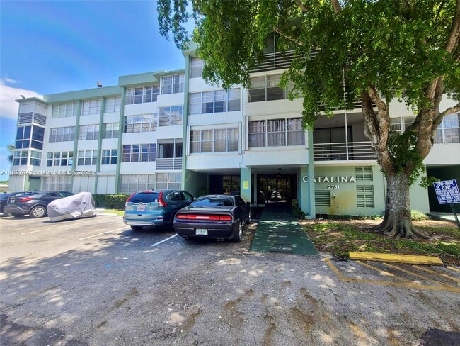 property at 2731 Taft St