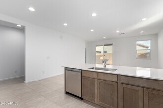 9836 W Catalina Dr in Avondale, AZ - Building Photo - Building Photo