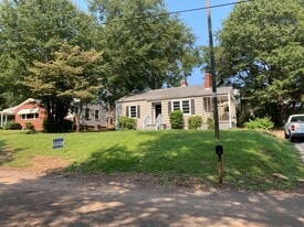 130 Crosby Cir in Greenville, SC - Building Photo