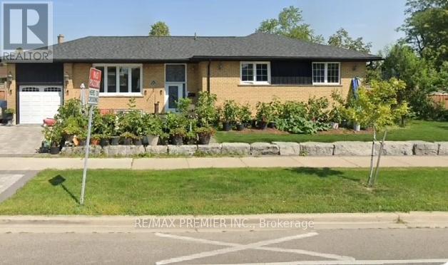 property at 92 Westhumber Blvd