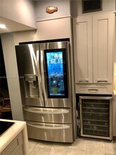 877 NE 195th St in North Miami Beach, FL - Building Photo - Building Photo