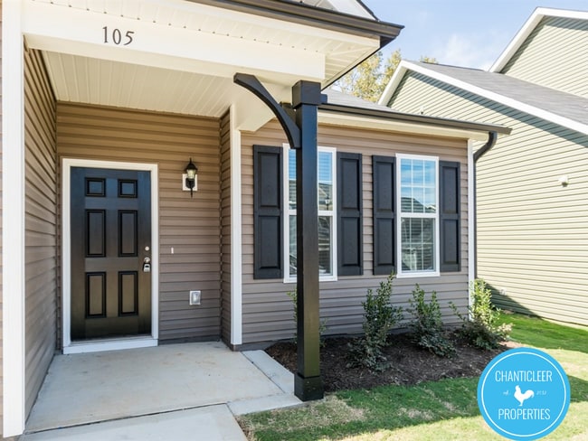 105 McDowell Pkwy in Clayton, NC - Foto de edificio - Building Photo