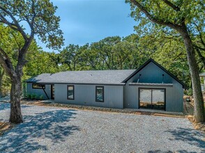 276 Windsor Dr in Pottsboro, TX - Building Photo - Building Photo