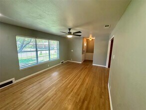 1011 Aileen St in Denton, TX - Building Photo - Building Photo