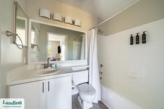 1000 Palm Pl Dr NE, Unit 1434 in Palm Bay, FL - Building Photo - Building Photo