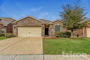 2031 Cone Flower Dr in Forney, TX - Building Photo