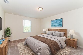 3501 East 13th Street in Lehigh Acres, FL - Foto de edificio - Building Photo