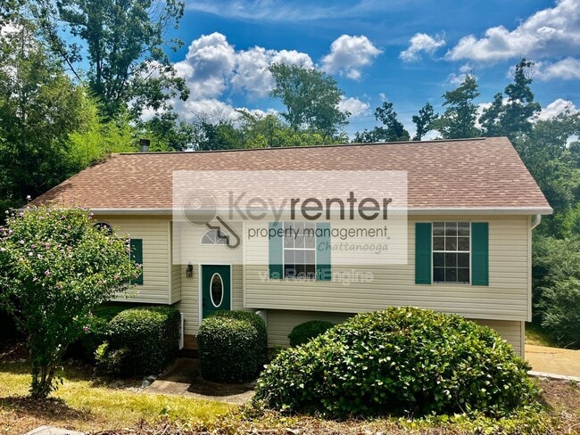 4108 Lost Oaks Dr in Ooltewah, TN - Building Photo - Building Photo