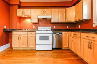 30 Mt Hope St in Boston, MA - Building Photo - Building Photo