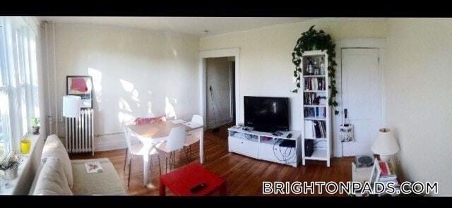 1615 Commonwealth Ave, Unit 14 in Boston, MA - Building Photo - Building Photo