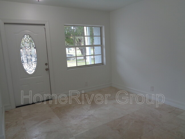 1525 NW 7th Ln in Pompano Beach, FL - Building Photo - Building Photo