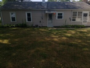 328 Falcon Rd in Jackson, MI - Building Photo - Building Photo