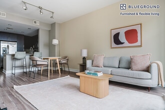 4800 Auburn Ave in Bethesda, MD - Building Photo - Building Photo