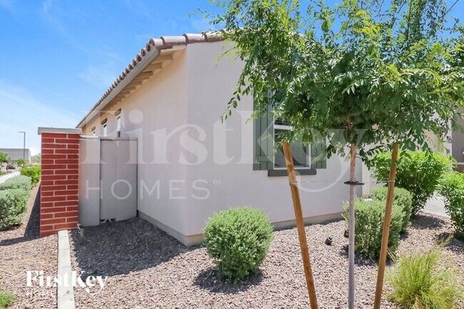 13581 N 141st Ln in Surprise, AZ - Building Photo - Building Photo