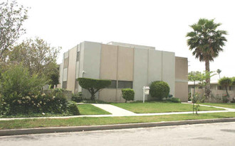 1223-1225 Del Rey Ave Apartments